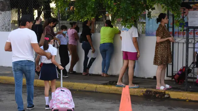 Se recortan las clases en Sinaloa por el calor. Foto: Tus Buenas Noticias