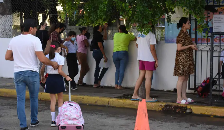 Se recortan las clases en Sinaloa por el calor. Foto: Tus Buenas Noticias