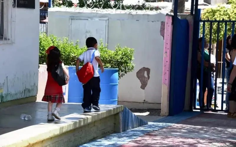 Podrían adelantar el fin de curdo en las escuelas de Chihuahua. Foto: Cortesía