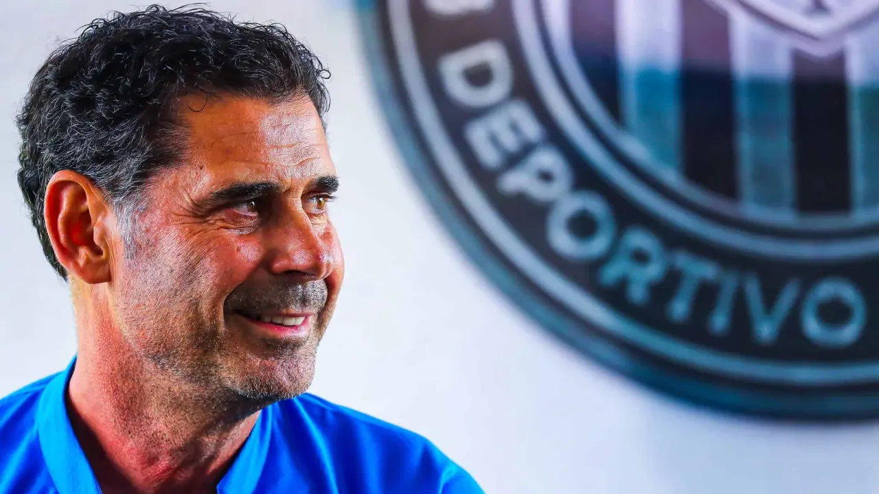 Fernando Hierro aceptó la oferta del Al Nassr | Imagen: @CHIVAS
