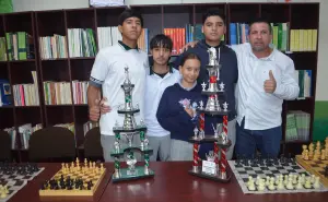 Carlos, Rodrigo, Engelberto y María Marina, reyes del ajedrez en Sinaloa