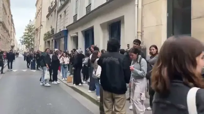 Video. Mexicanos entonan Himno Nacional y Cielito Lindo mientras votan en Toronto, París y EE. UU. .