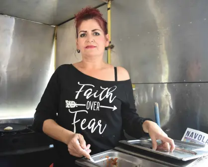 En Navolato Brenda vende los tacos del mar y sabor que inspira