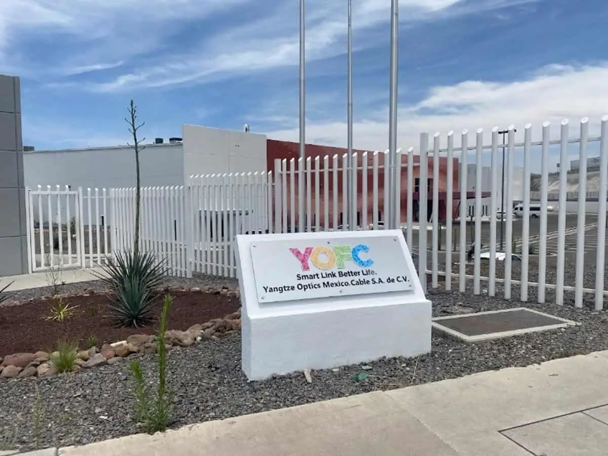 Compañía china YOFC instala su primer planta en Lagos de Moreno, Jalisco.
