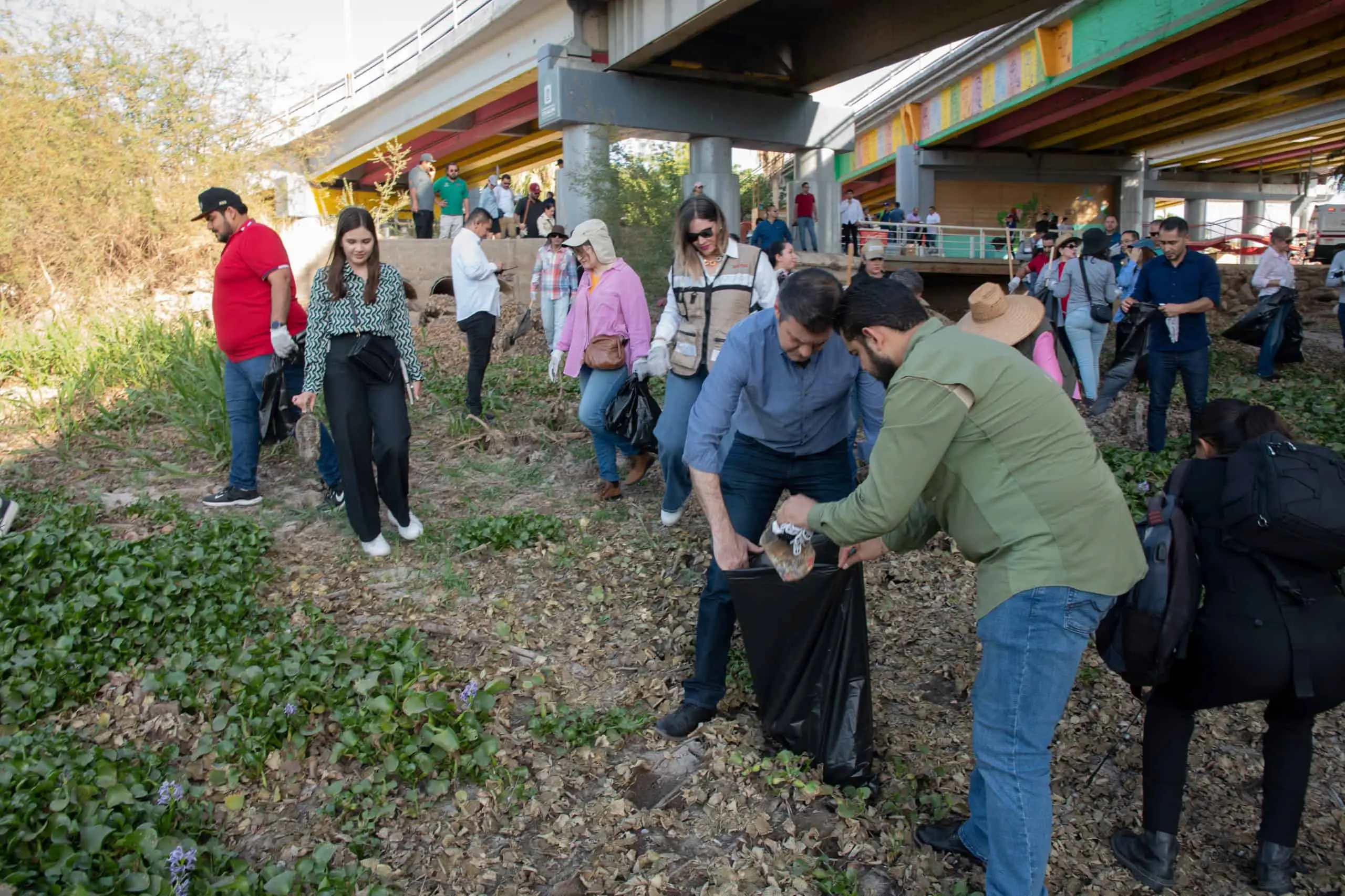  jornada- de- limpieza -por- la -rivera- del- Río- Culiacán