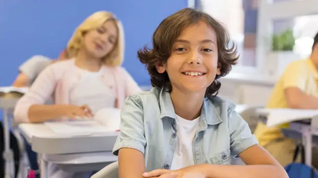 En los resultados se puede ver la asignación de escuelas de nivel básico. Foto: Freepik