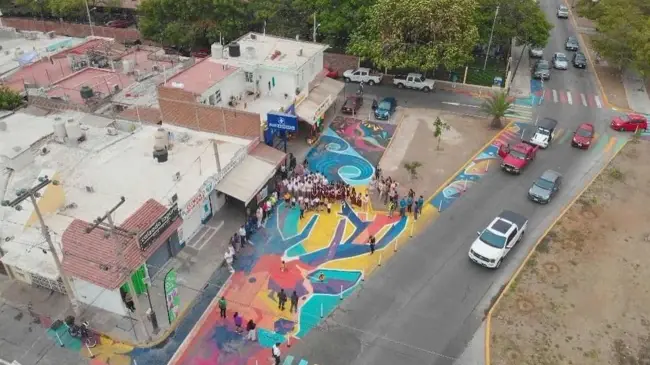Inauguran proyecto “Pasos peatonales mágicos Mazatlán”.