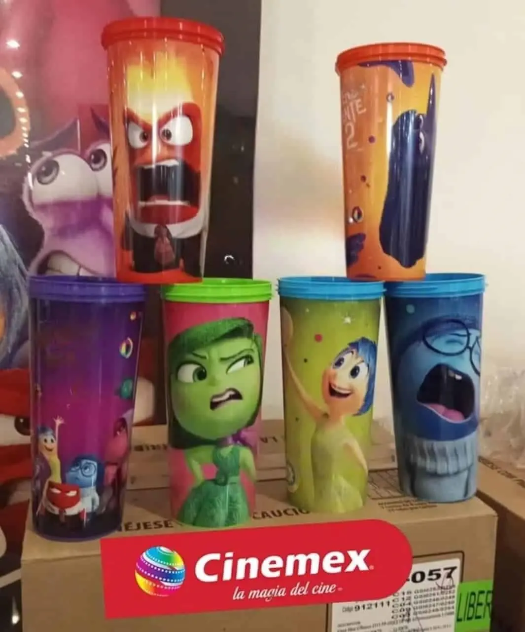 Los modelos de vasos de Intensamente 2, que vende Cinemex. Foto: Coleccionables de Cine y más