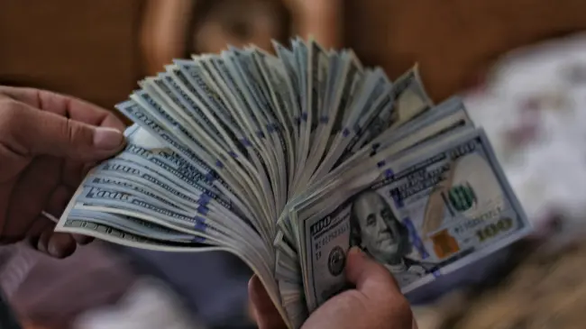 Precio del dólar hoy viernes 7 de junio de 2024; entérate aquí el tipo de cambio en bancos de México.