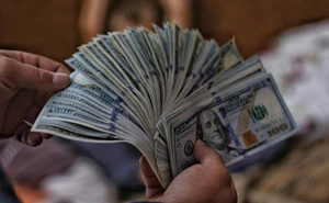Precio del dólar hoy 15 de junio de 2026: $16.00 a la compra y $19.30 la venta