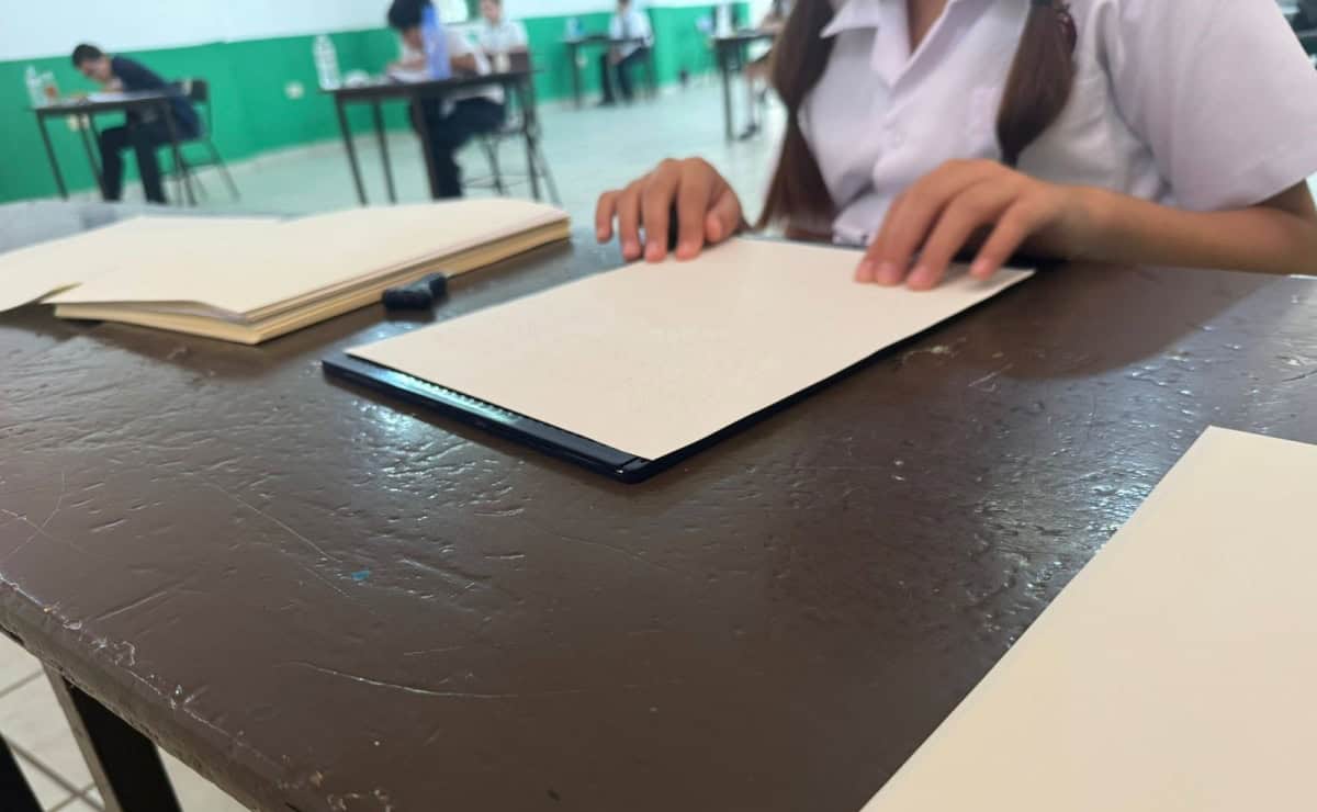 Por primera vez alumna de Sinaloa realiza examen en Sistema Braille en Olimpiada del Conocimiento Infantil