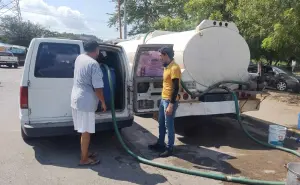 Gobierno de Mazatlán apoya con pipas de agua a las comunidades con escasez de agua potable
