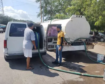 Gobierno de Mazatlán apoya con pipas de agua a las comunidades con escasez de agua potable