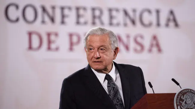 AMLO.