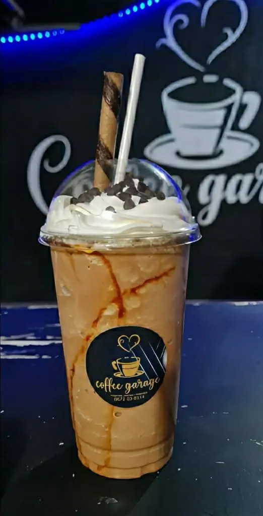 Helado o caliente, una delicia de café en Coffe Garaje, Villa Juárez