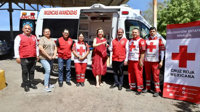Entrega Secretaría de Salud de Sinaloa una ambulancia a Cruz Roja Mexicana.