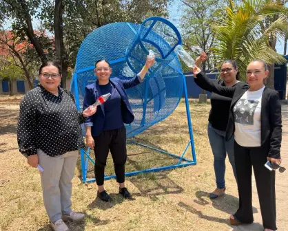 Instalan enorme contenedor Pet en Mazatlán para impulsar el reciclaje