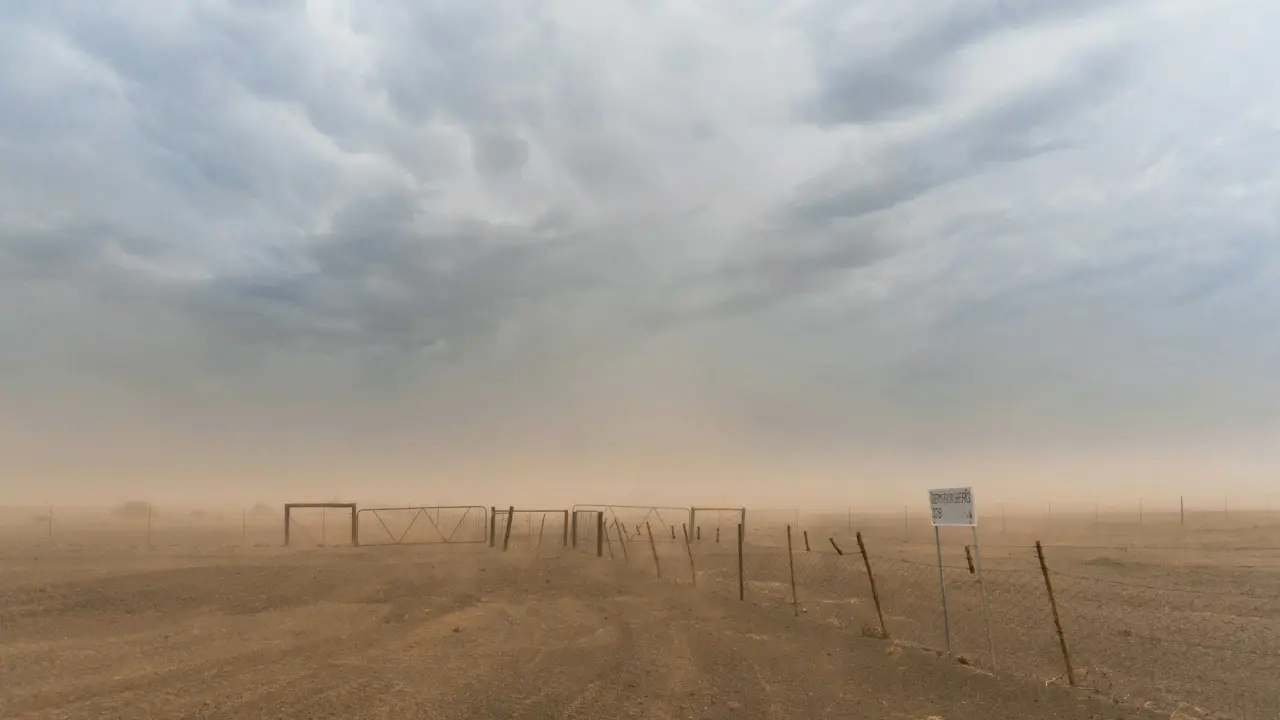 ¿Qué son las tolvaneras?, este fenómeno natural azotó las tierras de Guadalajara.