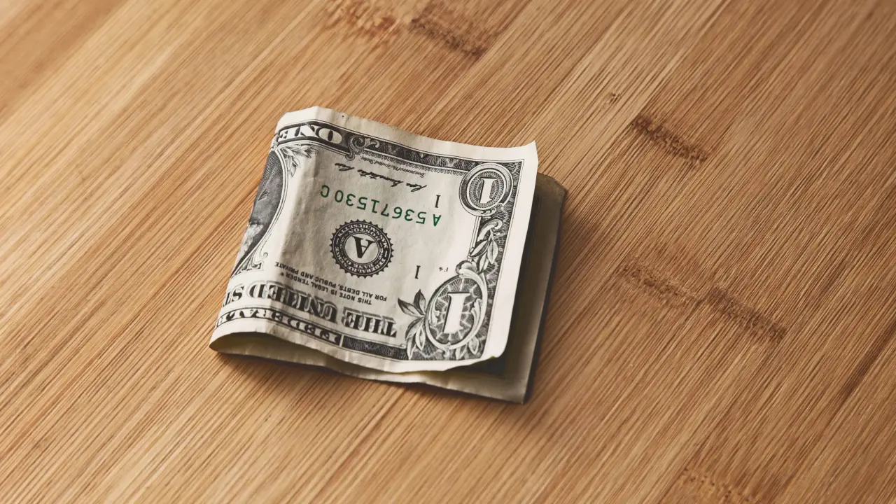 Así amaneció el precio del dólar hoy viernes 14 de junio 2024.