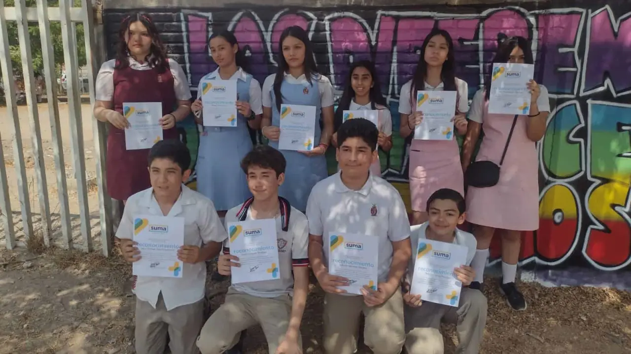 Los estudiantes de la Federal No. 09 recibieron su reconocimiento por la labor en busca de paz.