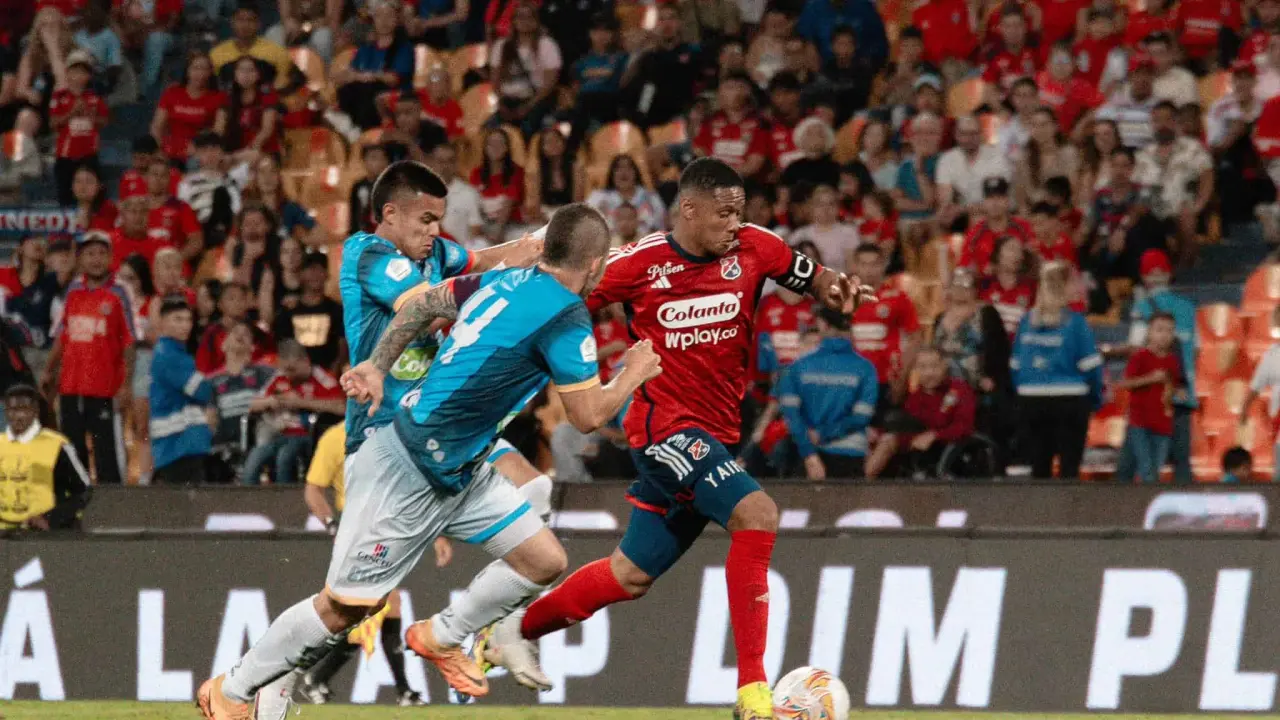 Yairo podría debutar ante Puebla | Imagen: @DIM_Oficial