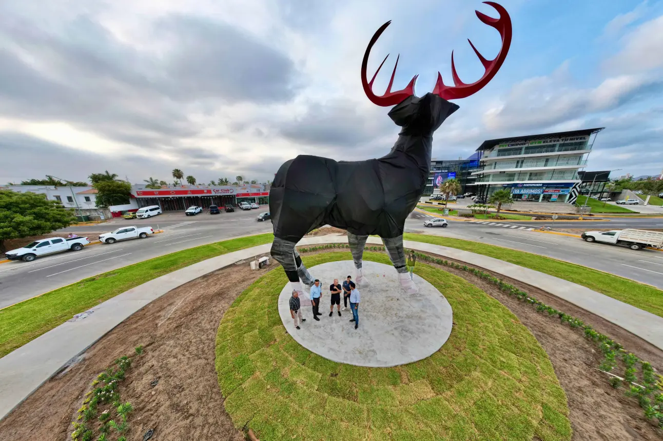 Así va quedando la impresionante escultura del Venado en Mazatlán, Sinaloa