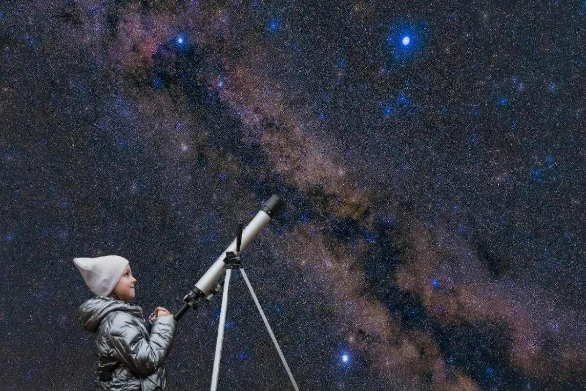 No te pierdas el Triángulo de Verano, uno de los eventos astronómicos que tendrá lugar este año.