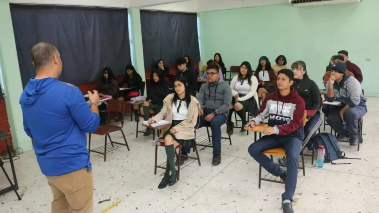 Beca Santander, consulta todos los detalles de la convocatoria. Foto: Cortesía