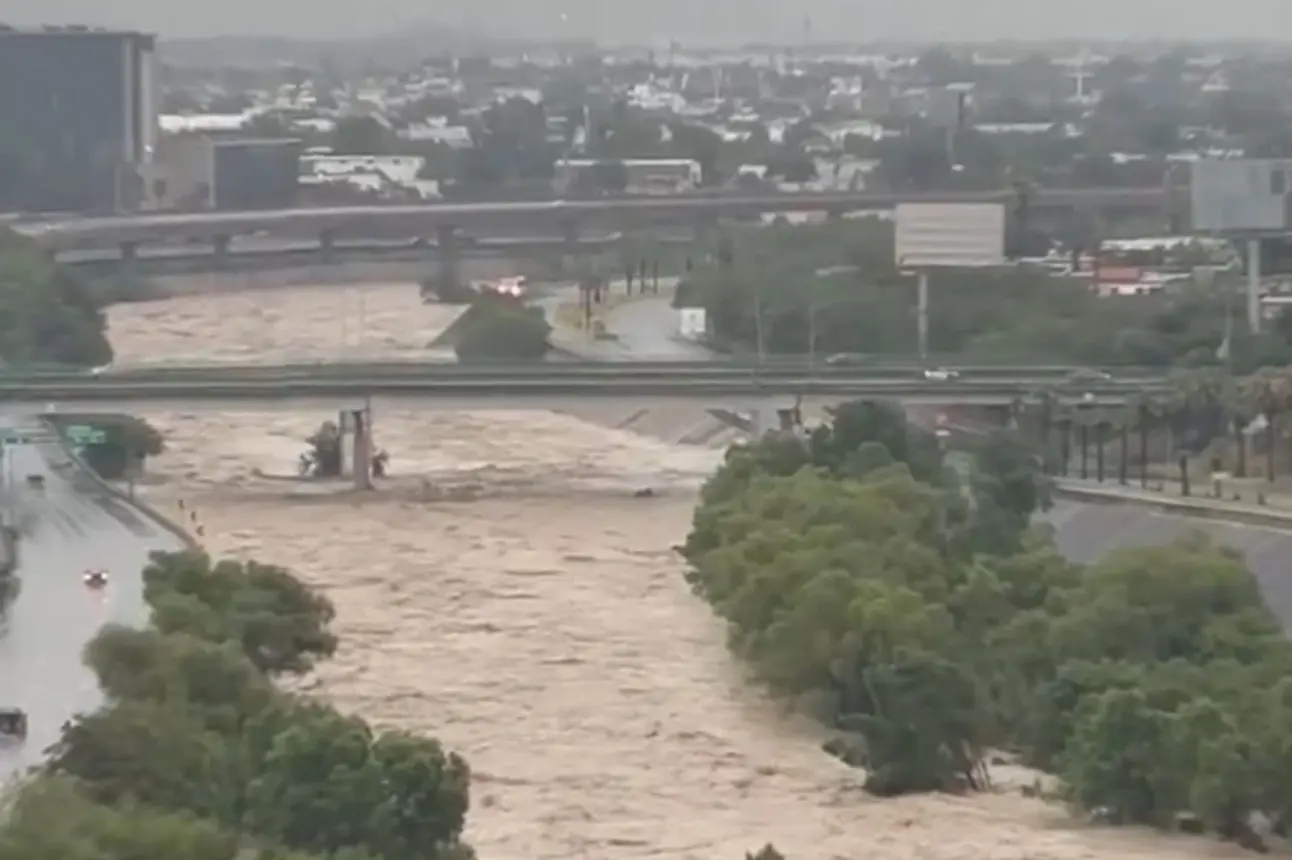 Así luce el Río Santa Catarina en Nuevo León, tras el impacto de la tormenta tropical Alberto.