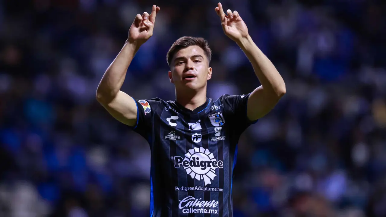 Etsson ya reportó con los esmeraldas | Imagen: @Club_Queretaro