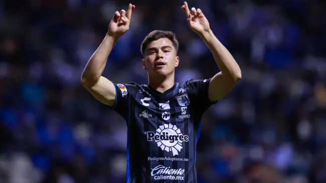 Etsson ya reportó con los esmeraldas | Imagen: @Club_Queretaro