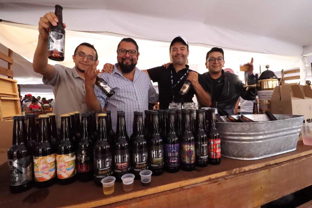 Degusta cervezas artesanales y promueve la calidad mexicana en la Expo Cerveza 2024. Foto Expo Cerveza Artesanal Gto.