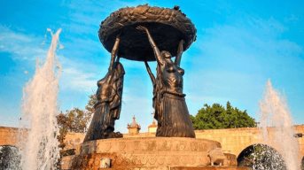 ¿Cuál es la historia de la Fuente de las Tarascas, una de las estatuas más importantes de Morelia?