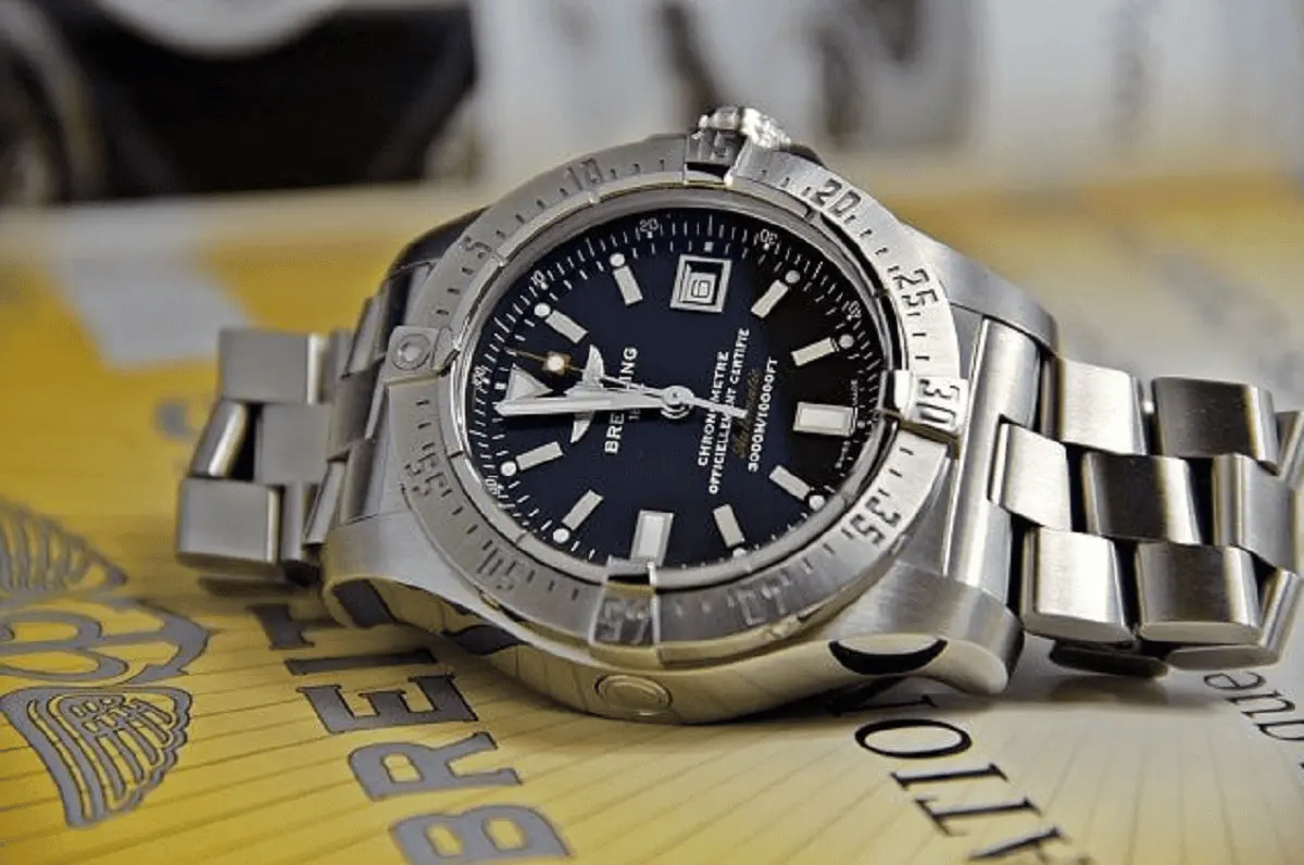 Aquí te decimos cuánto puede llegar a costar uno de estos relojes. Foto: Breitling