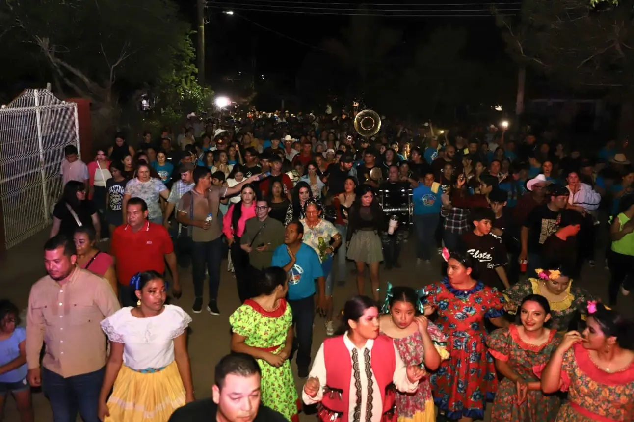 El Pueblo Señorial de Elota se viste de fiesta con las Tradicionales Fiestas de San Juan, celebradas del 22 al 24 de junio, para pedir por una buena temporada de lluvias para las cosechas.