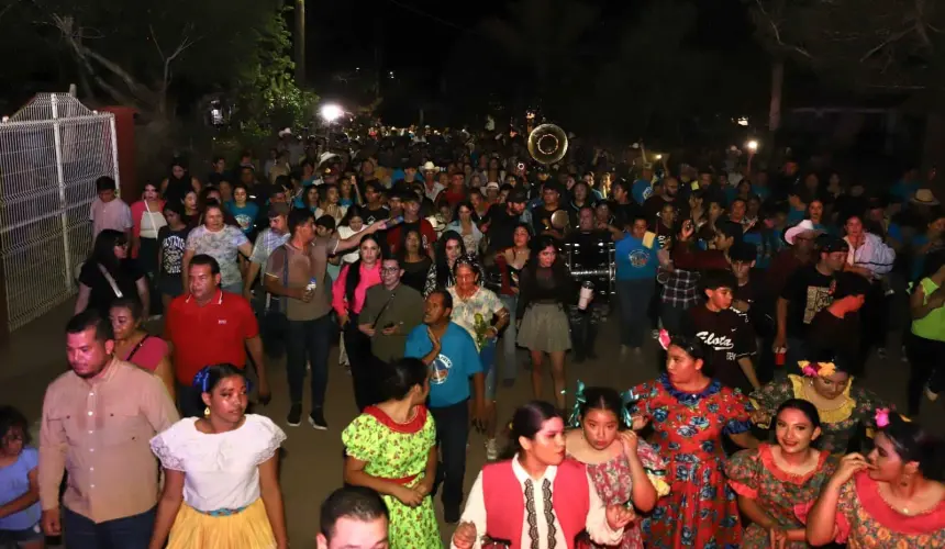 El Pueblo Señorial de Elota se viste de fiesta con las Tradicionales Fiestas de San Juan, celebradas del 22 al 24 de junio, para pedir por una buena temporada de lluvias para las cosechas.