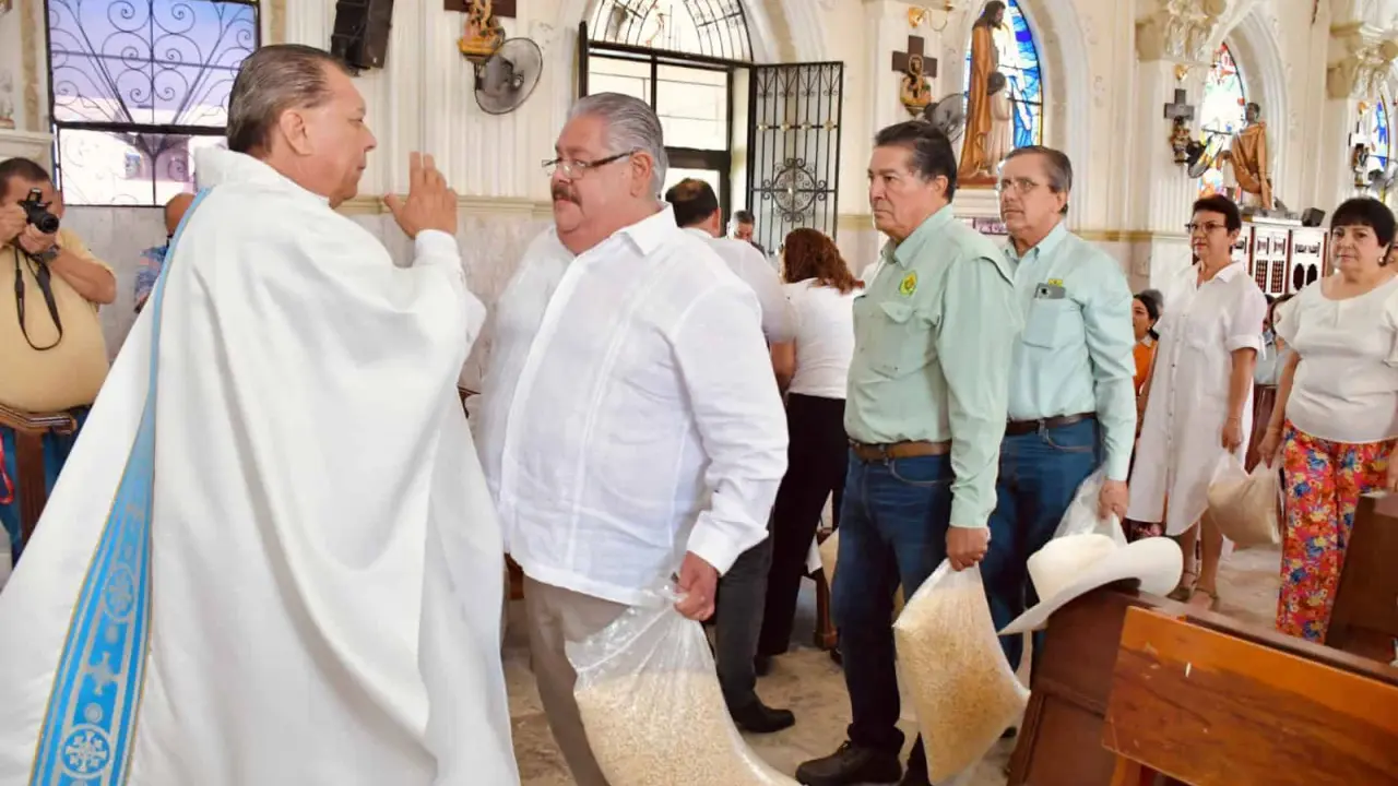 Agricultores de Salvador Alvarado,