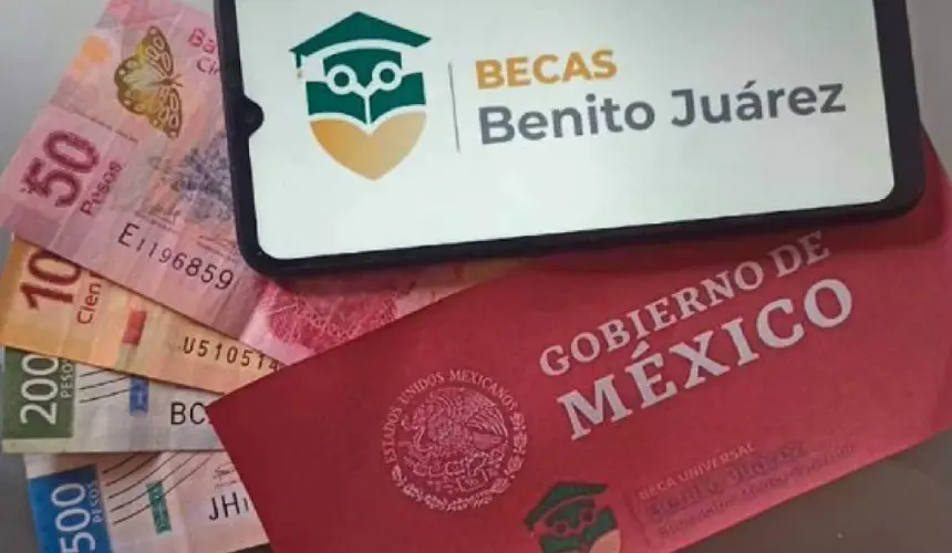 La Beca Benito Juárez se entrega a estudiantes de nivel básico, bachillerato y universidad. Foto: Cortesía