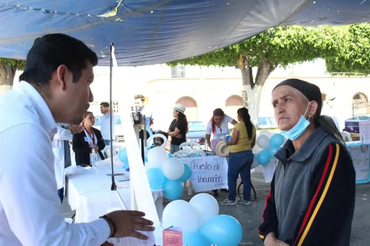 Michoacán reanuda entrega de apoyos económicos  a mujeres con cáncer