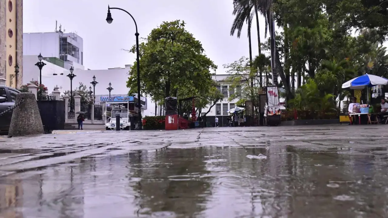Clima en Sinaloa; Las lluvias seguirán en el estado para este jueves.
