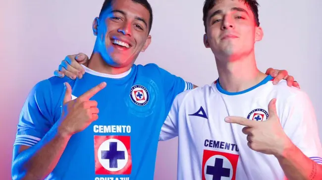 la maquina tiene nueva indumentaria |Imagen: @CruzAzul