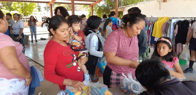 En escuelas y espacios públicos se exhiben los productos para mayor acceso a la población