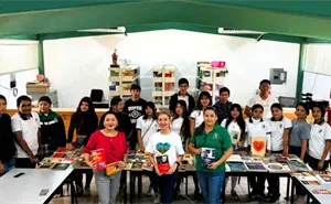 Dona Fundación Cárdenas 130 libros de literatura al Cbta de Villa Juárez