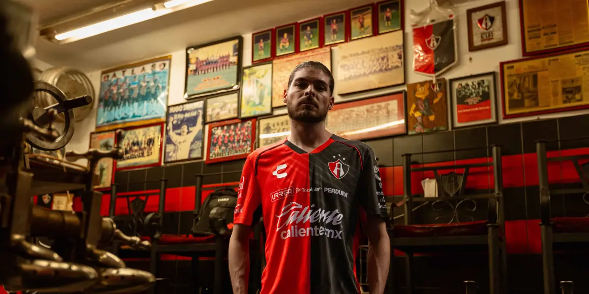 Indumentaria de local de los rojinegros | Imagen: @AtlasFC