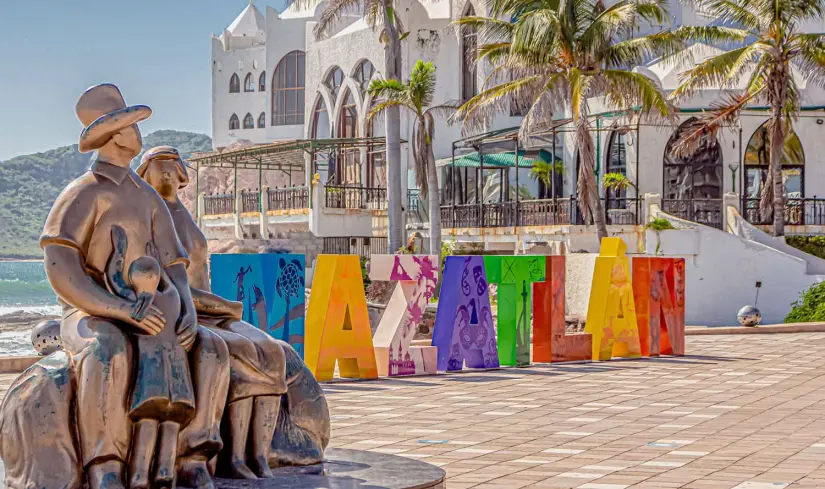 Cuánto mide el malecón de Mazatlán y qué atractivos tiene