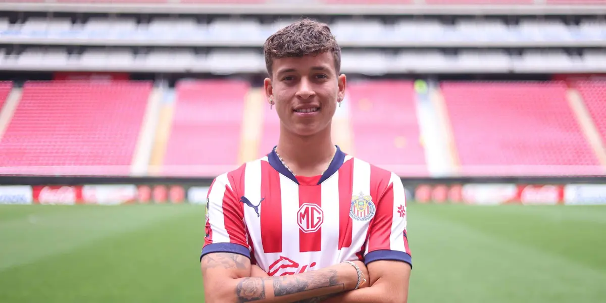 Fidel Barajas ya fue presentado | Imagen: @Chivas