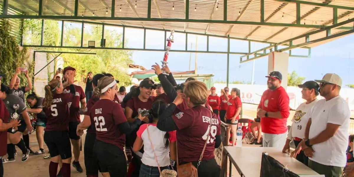 Momentos de emoción en el Campeonato Estatal de Softbol Villa Juárez 2024