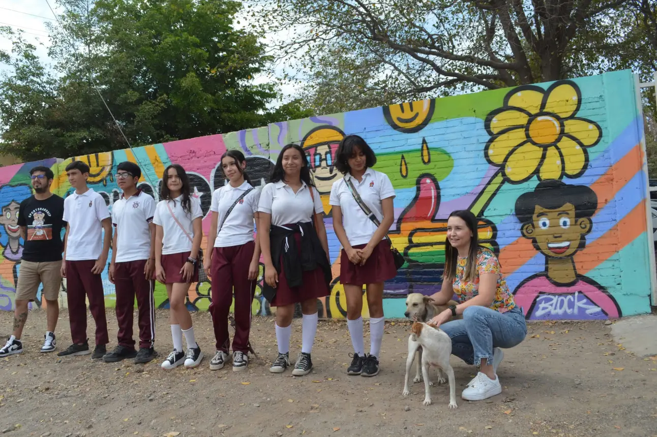 La Escuela Secundaria Técnica 64, Salvador Alvarado, demuestra cómo iniciativas artísticas pueden inspirar a los jóvenes a convertirse en agentes de cambio y promover la paz en  Culiacán. Foto: Juan Madrigal