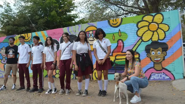 La Escuela Secundaria Técnica 64, Salvador Alvarado, demuestra cómo iniciativas artísticas pueden inspirar a los jóvenes a convertirse en agentes de cambio y promover la paz en Culiacán. Foto: Juan Madrigal