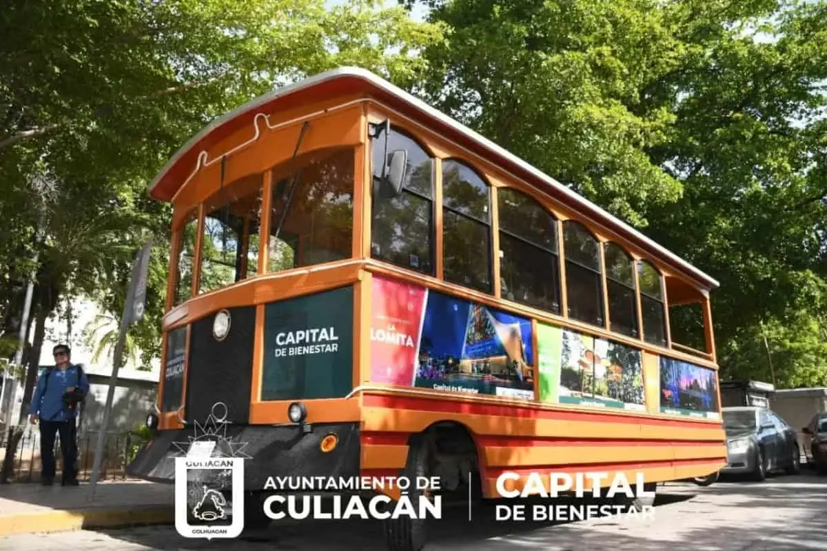 A bordo del Turibus podrás descubrir los tesoros ocultos del centro de Culiacán. Foto: Cortesía